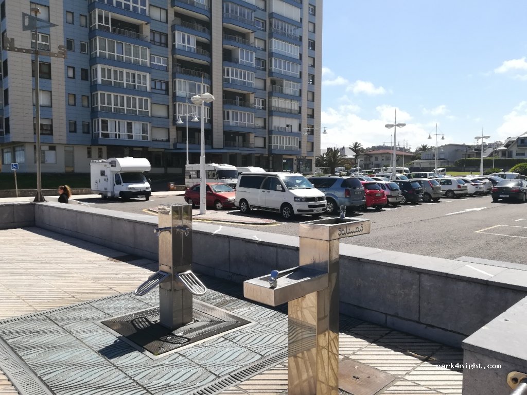 (33405) Salinas - 25 Calle Luis Hauzeur — foto