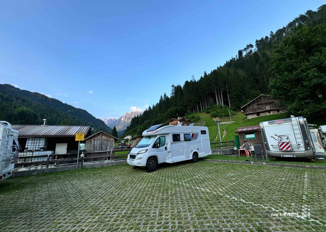 Area Sosta Camper Tonadico — foto 4