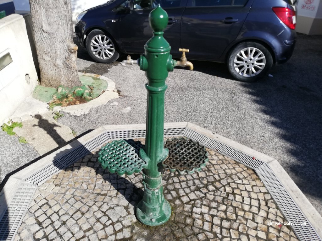 (2580)  - 1 Largo Doutor Mário Madeira — foto