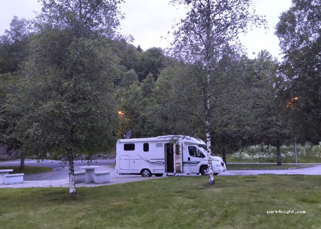 (4520) Mandal - E39 — foto
