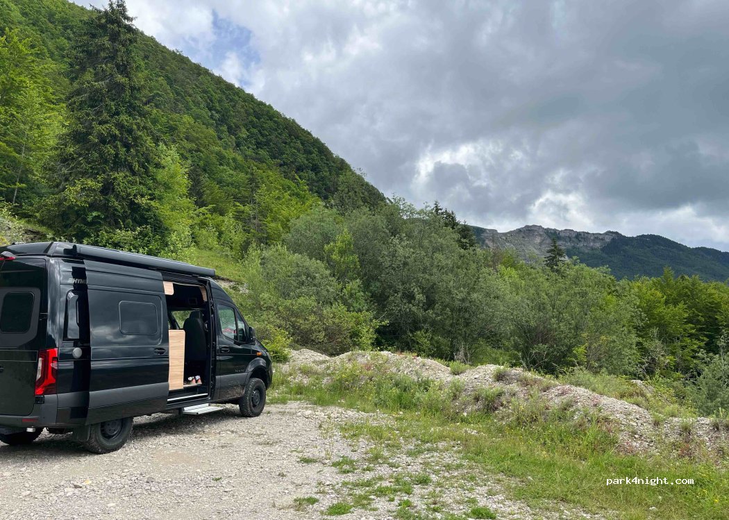 (01410) Chézery-Forens - Unnamed Road — foto 4