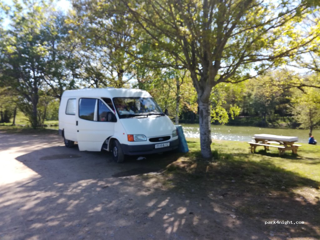 (63410) Saint-Angel - D50 — foto