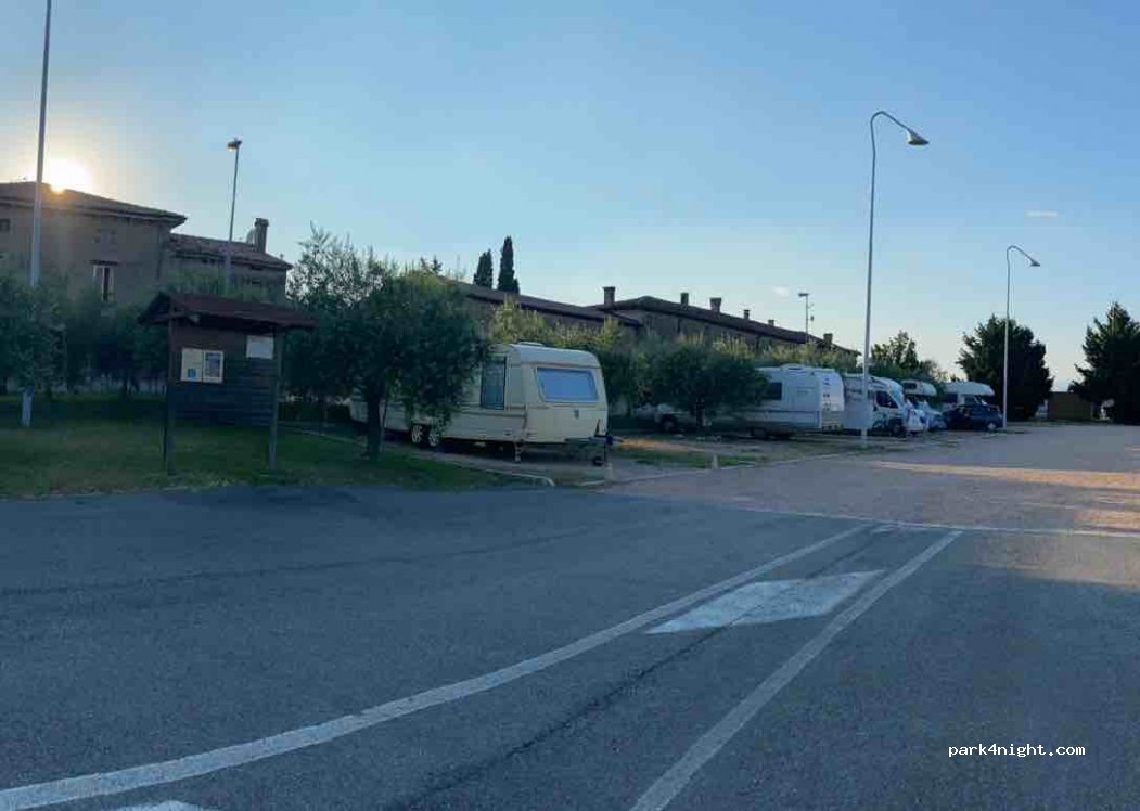 (37031) Santa Giustina - Via Santa Giustina, 13 — foto