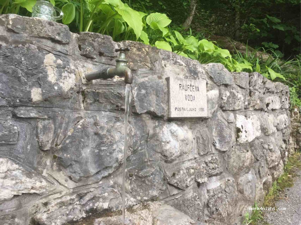 (5220) Tolmin - 80 Poljubinj — foto