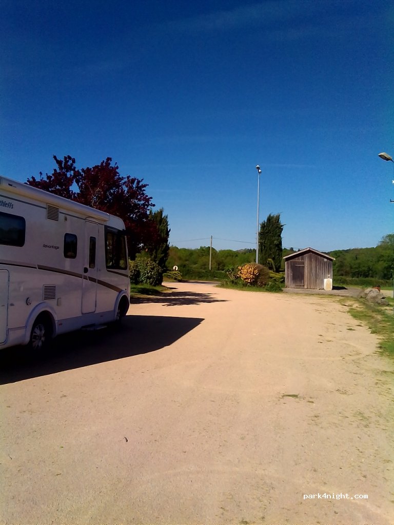 (03170) Doyet - 6 Rue du Stade — foto