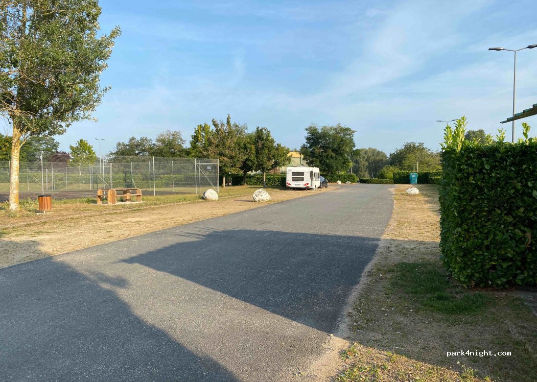 (03170) Doyet - 6 Rue du Stade — foto 2