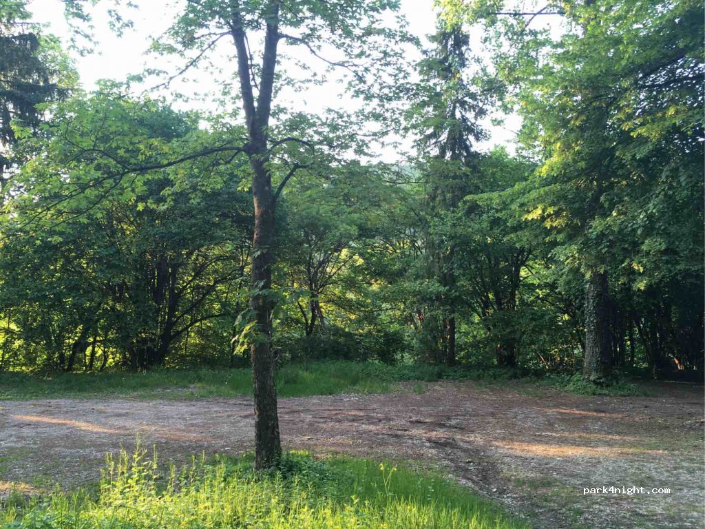 (72800) Eningen unter Achalm - 1 Obtal — foto