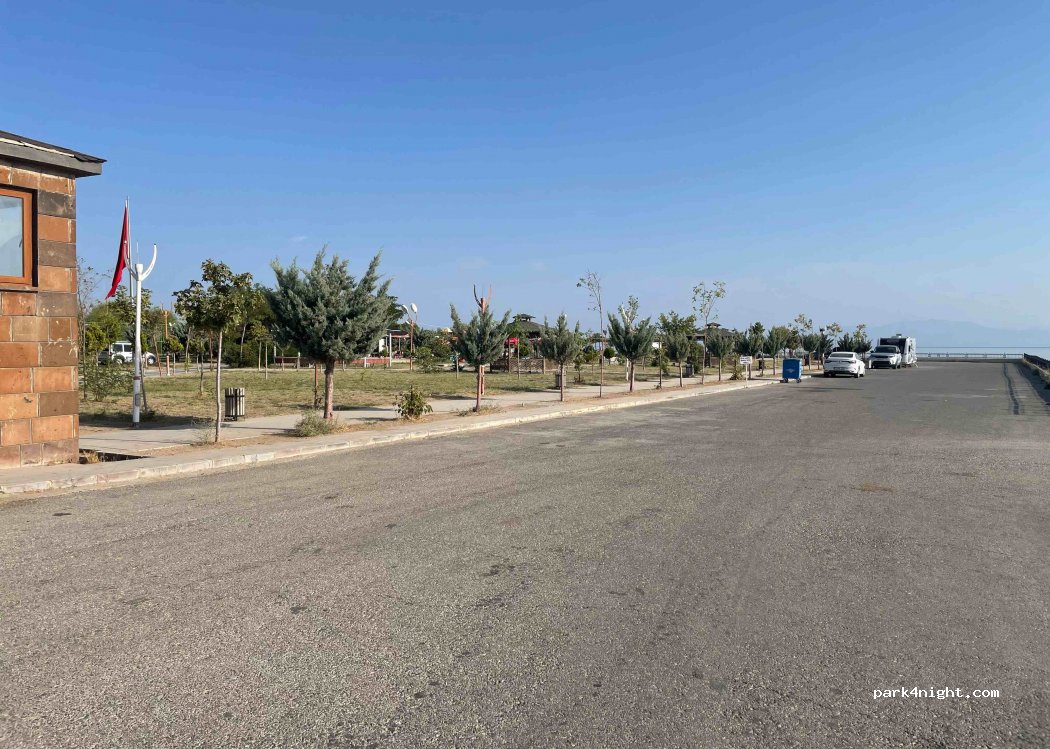 (13500) Adilcevaz - Ağrı Bitlis Yolu — foto 2