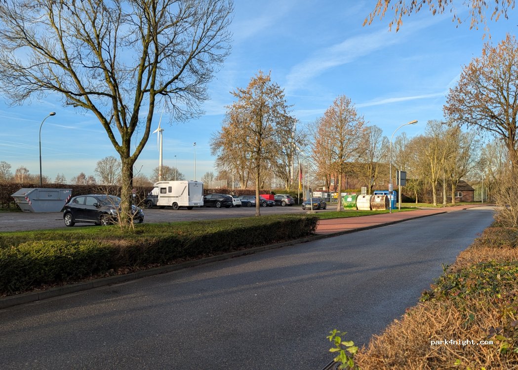 (47918) Tönisvorst - Am Sportplatz 1 — foto 5