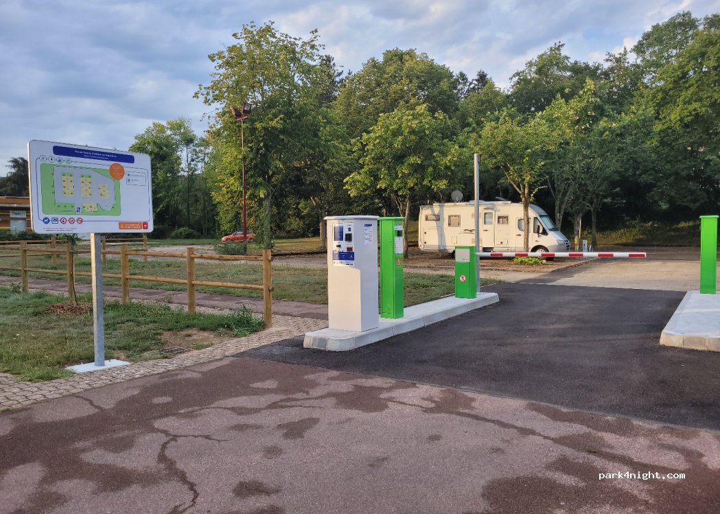 (01400) Châtillon-sur-Chalaronne - 89 Rue des Peupliers — foto