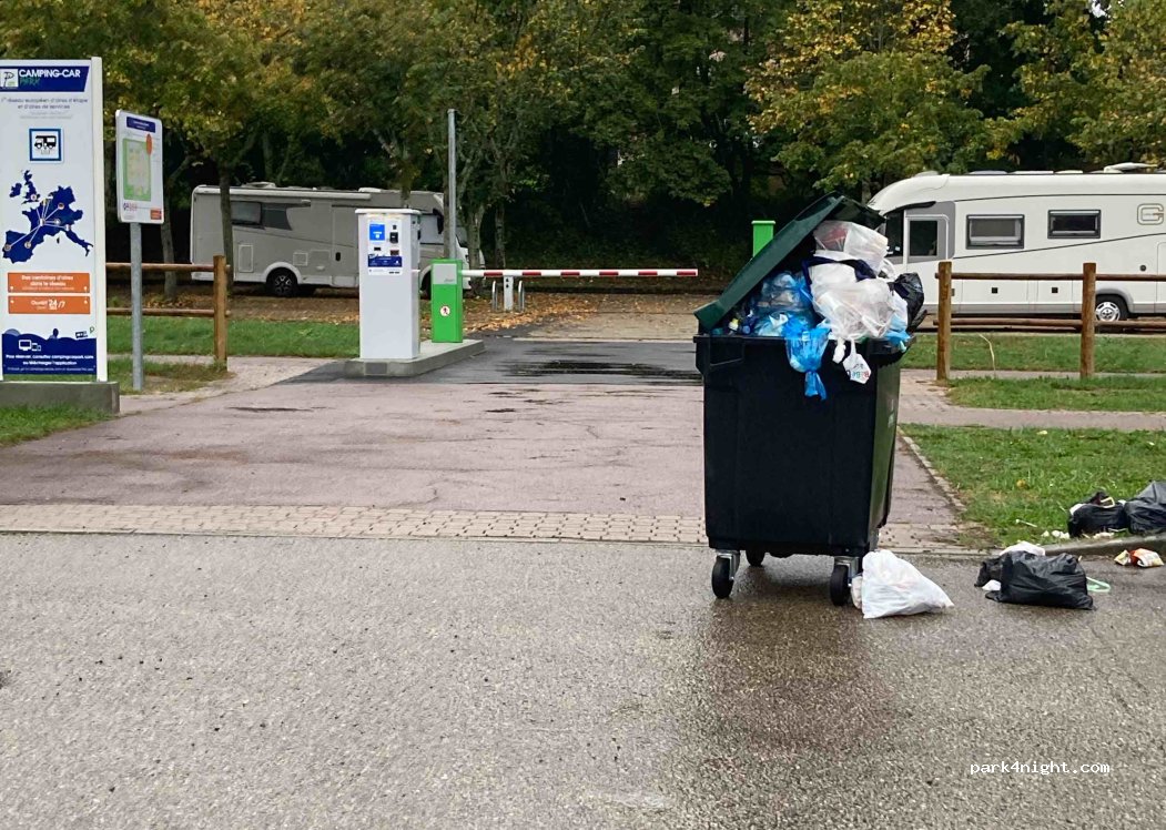 (01400) Châtillon-sur-Chalaronne - 89 Rue des Peupliers — foto 4