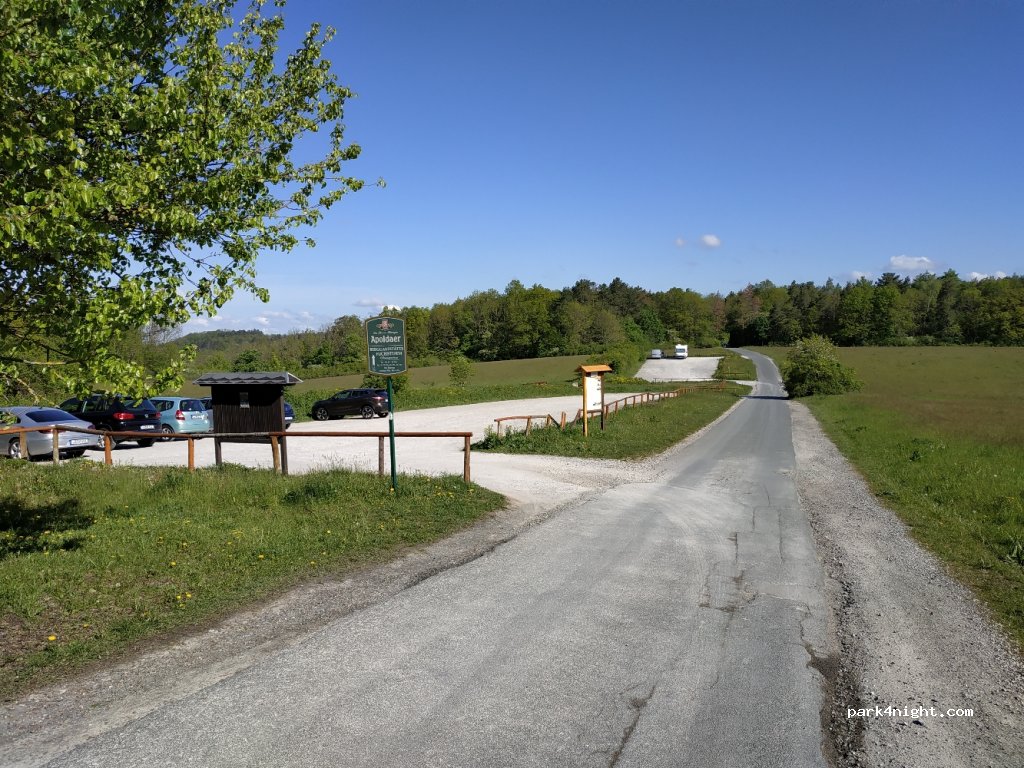 Parkplatz am Steinkreuz — foto