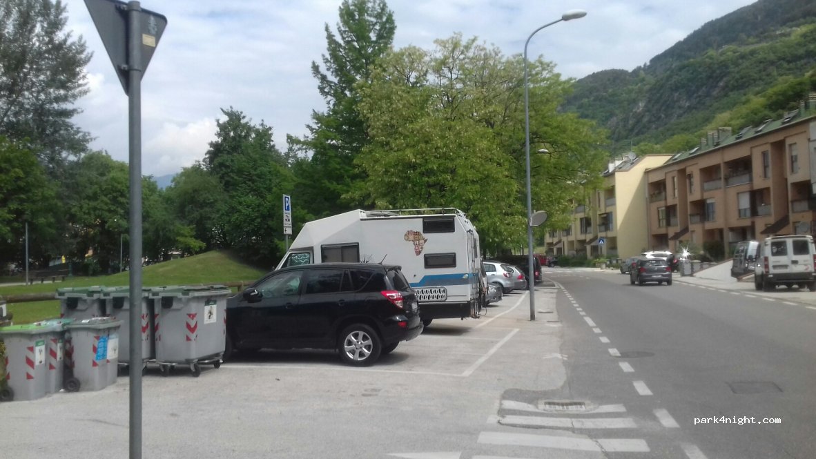 (38121) Trento - 20 Via Centochiavi — foto