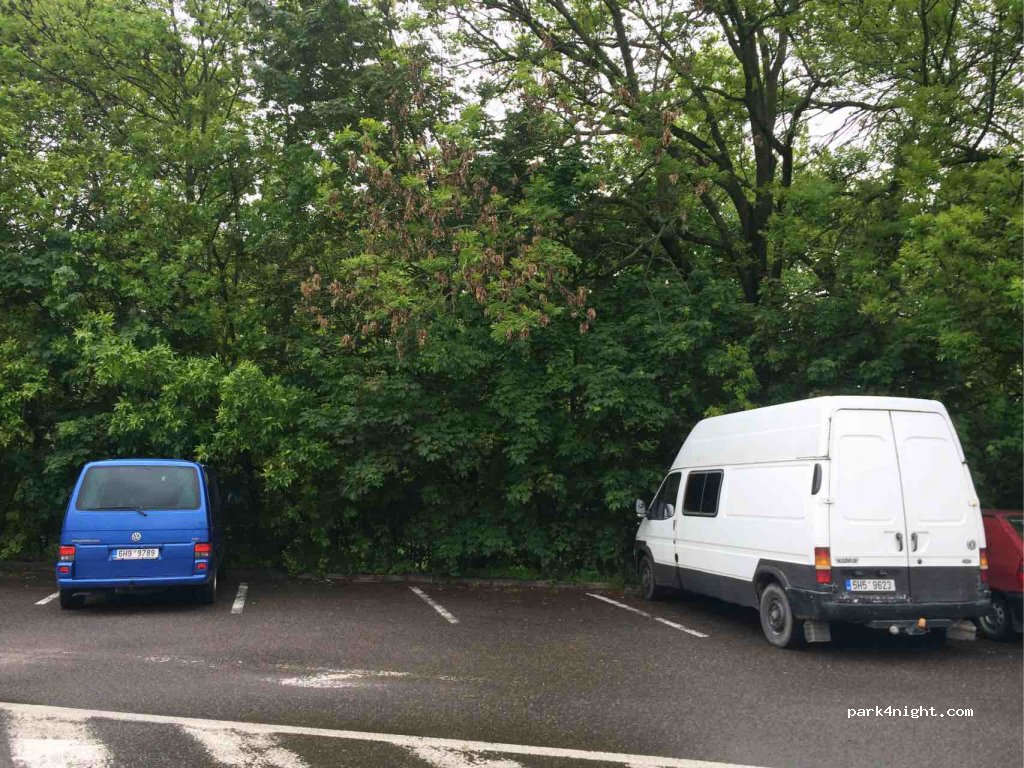 (500 09) Hradec Králové - 2 Malšovická — foto 2