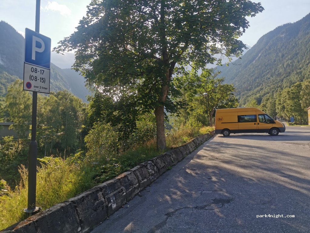 (3660) Rjukan - Sam Eydes gate — foto 2