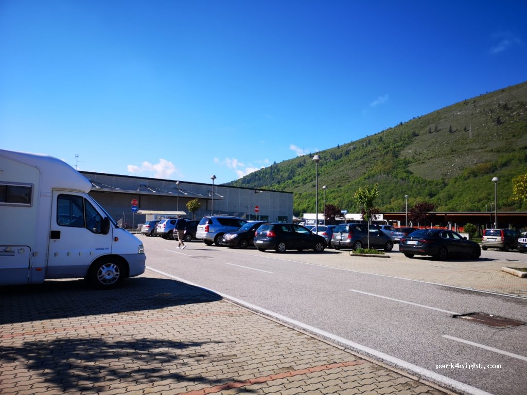(67051) Avezzano - SS5 Via Tiburtina Valeria — foto