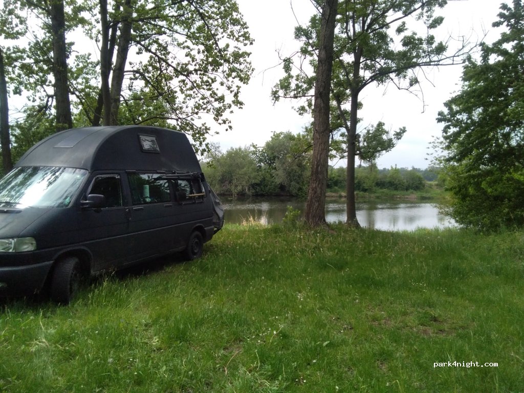 (413 01) Nové Dvory - — foto