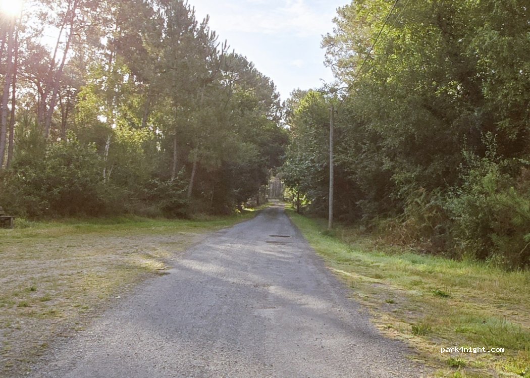 (22860) Plourivo - Unnamed Road — foto 3