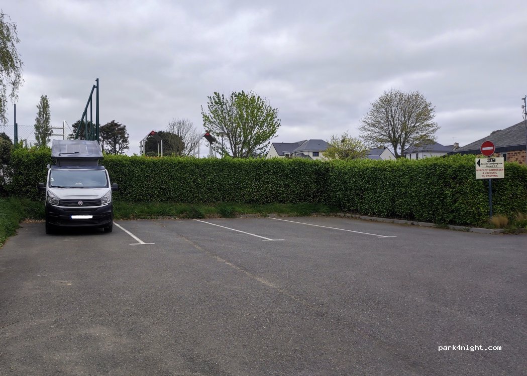 Aire de camping-car Lancieux — foto 4