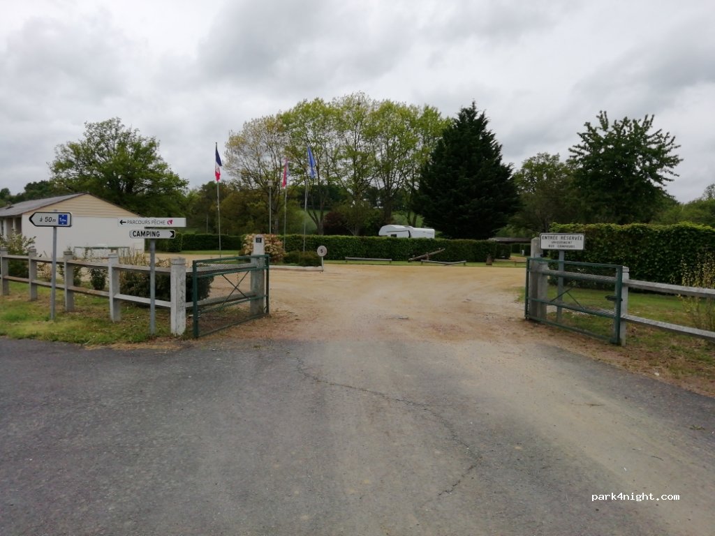 Camping Municipal Saint-Mayeul — foto 3