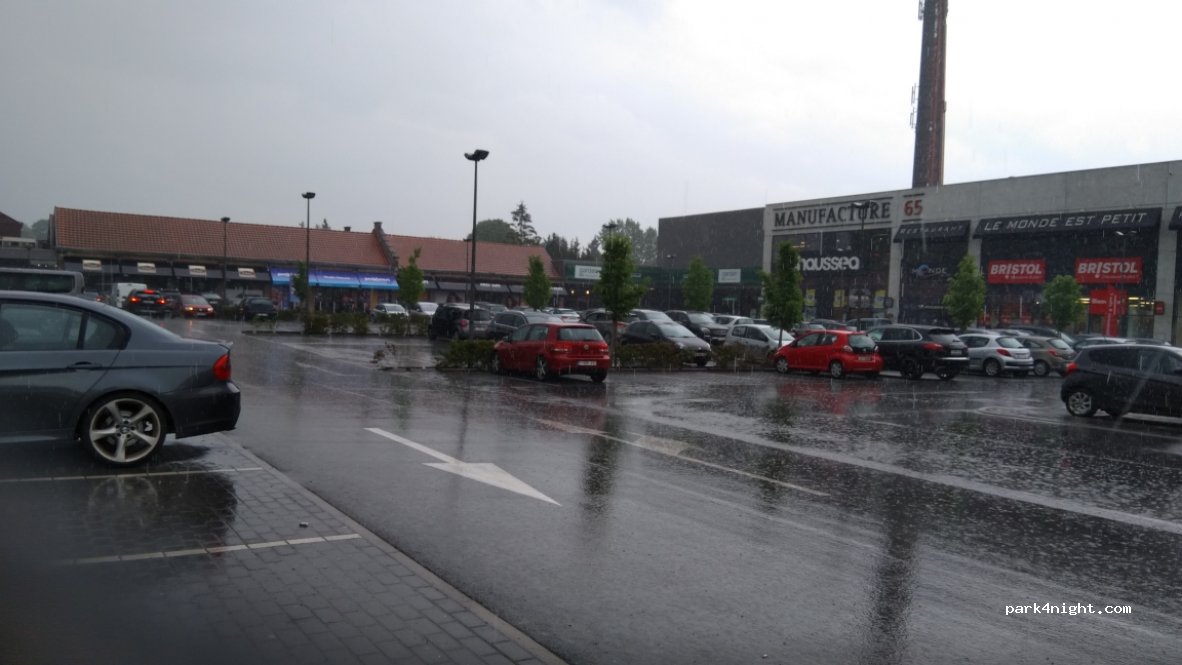 (1420) Braine-l'Alleud - 65 Chaussée de Tubize — foto