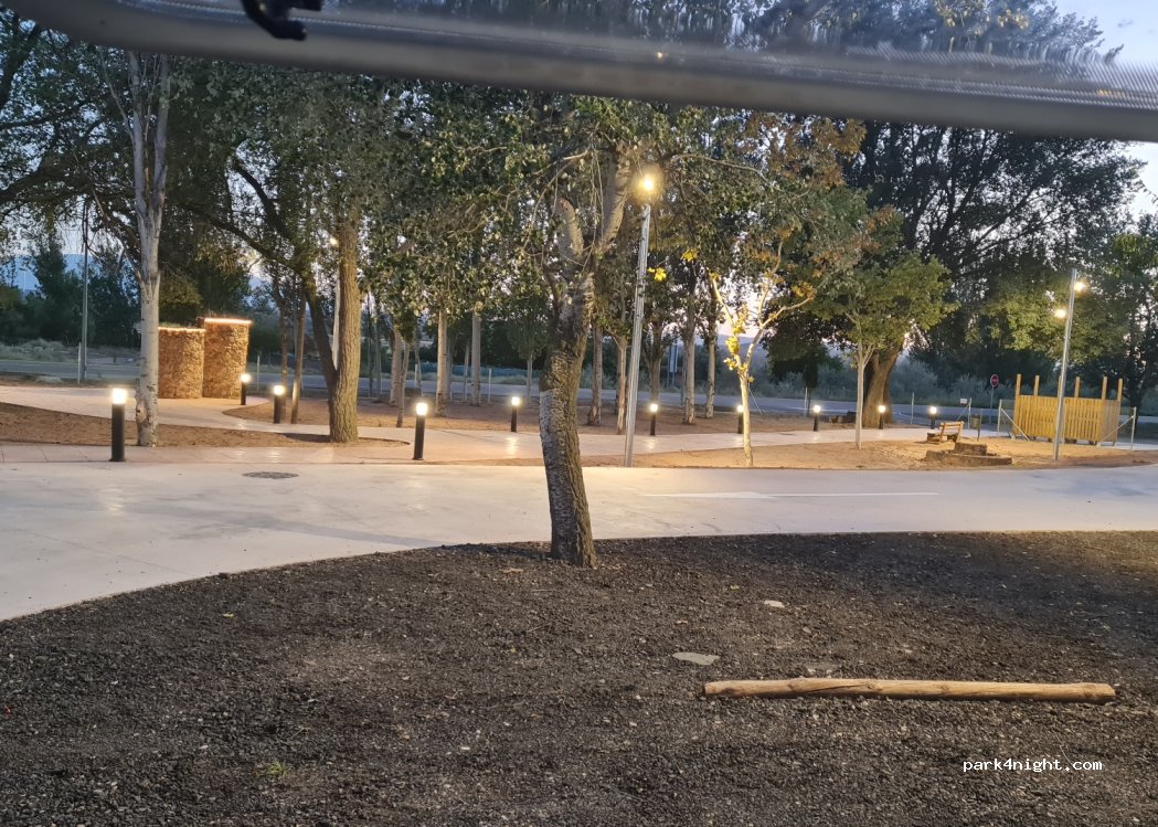 Área de autocaravanas Cabanillas — foto