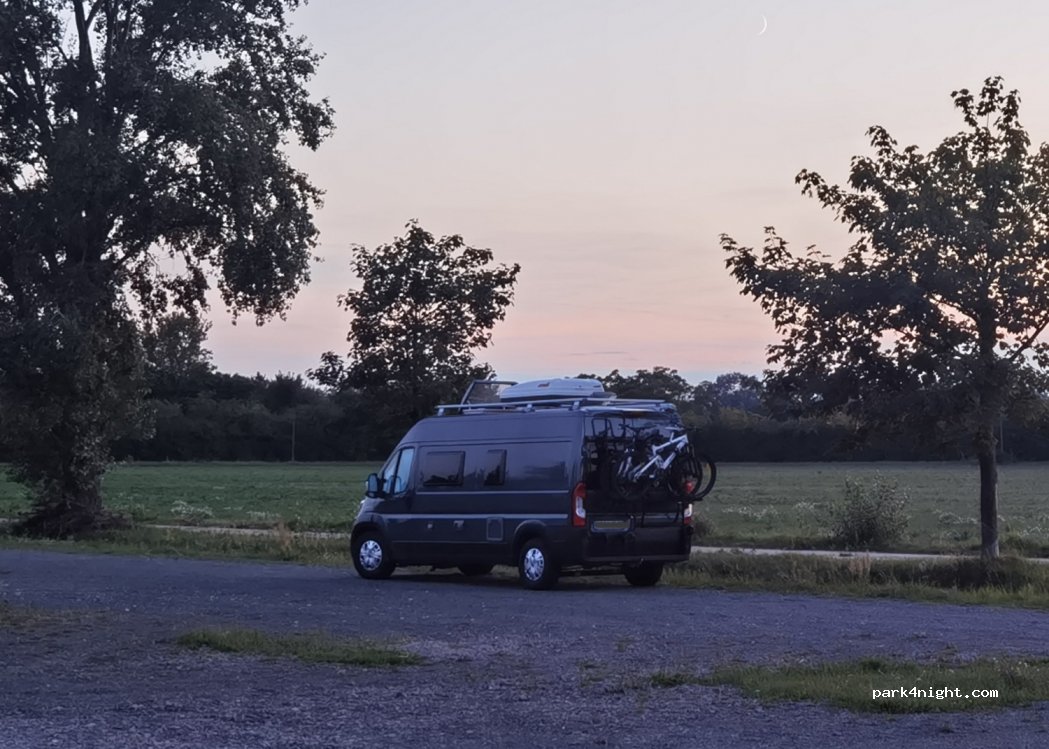 (04509) Zwochau - Hallesche Straße — foto 2