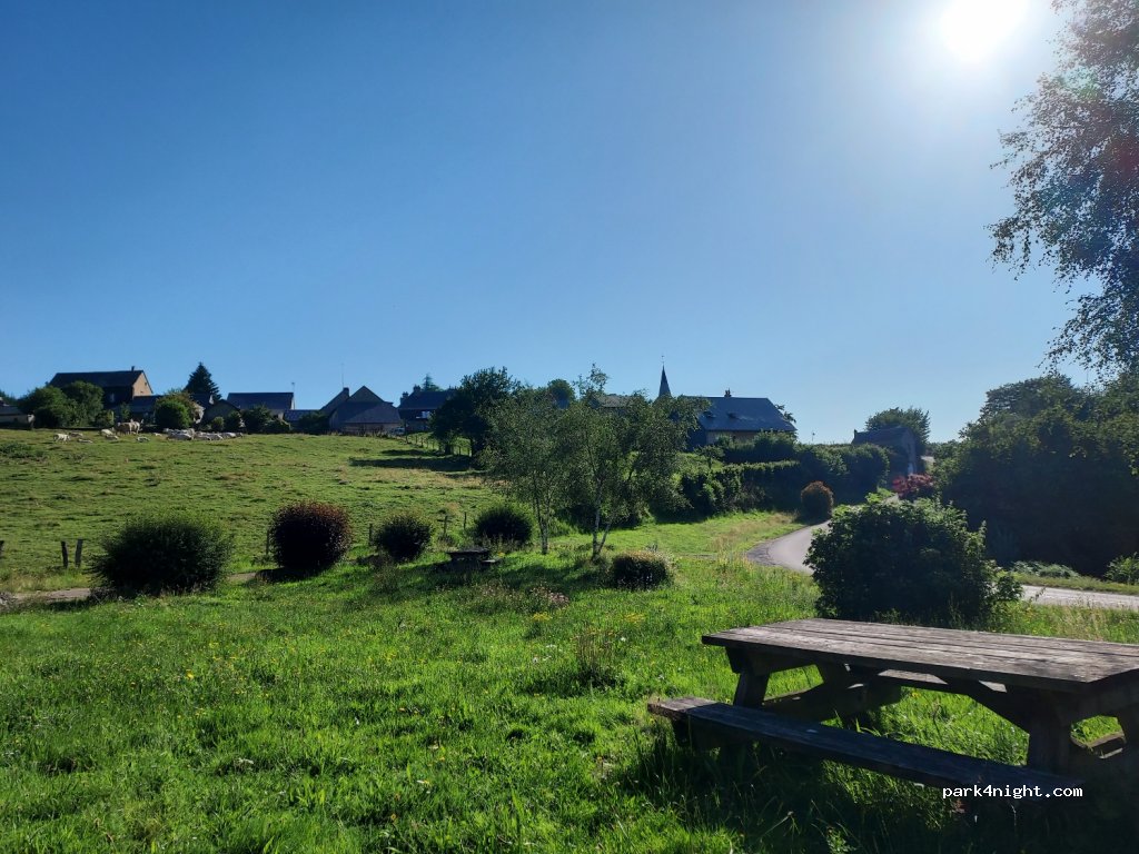 (58370) Glux-en-Glenne - D300 — foto 2