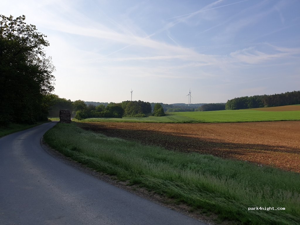 (97720) Nüdlingen - Unnamed Road — foto 2