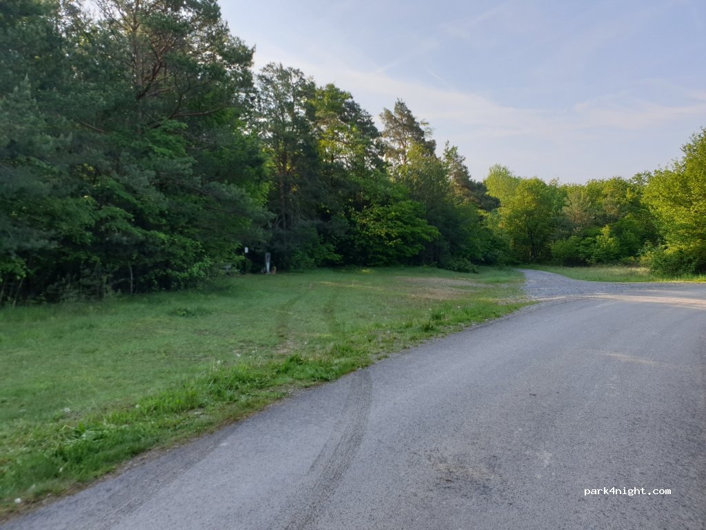 (97720) Nüdlingen - Unnamed Road — foto 3