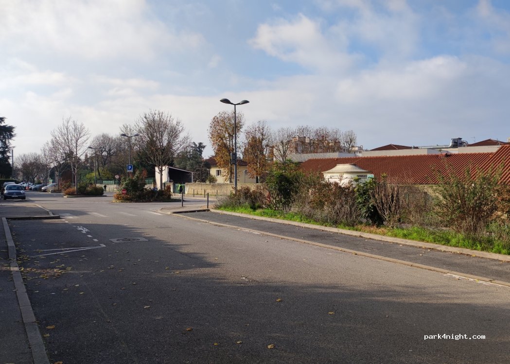 (69300) Caluire-et-Cuire - 12 Chemin du Penthod — foto 2