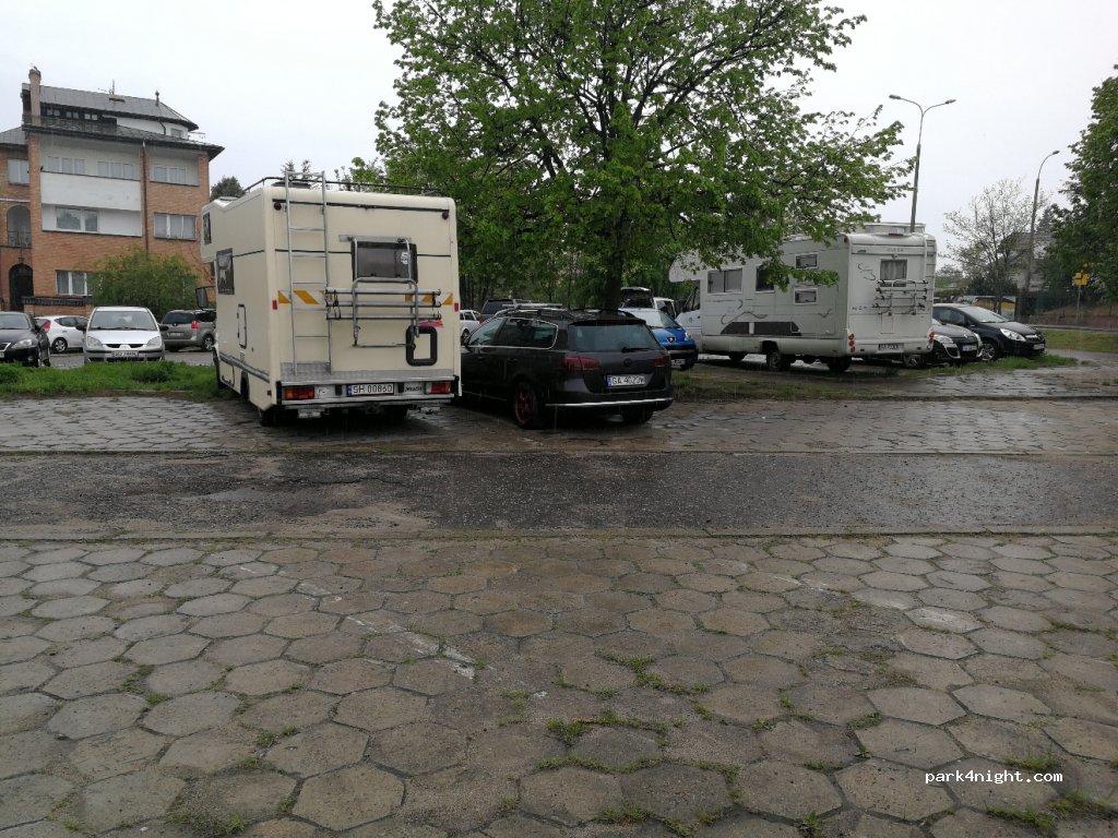 (81-001) Gdynia - 25 Adama Mickiewicza — foto