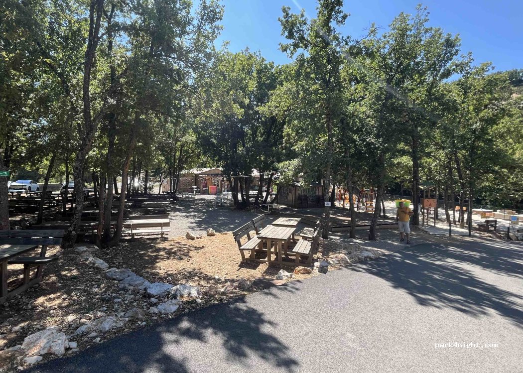 Camping Tikayan Rives du Lac de Sainte Croix — foto 5