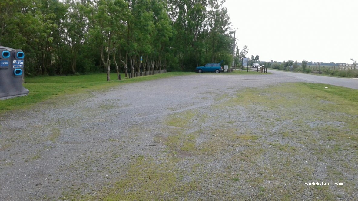 (85770) Le Poiré-sur-Velluire - 10 Route des Huttes — foto