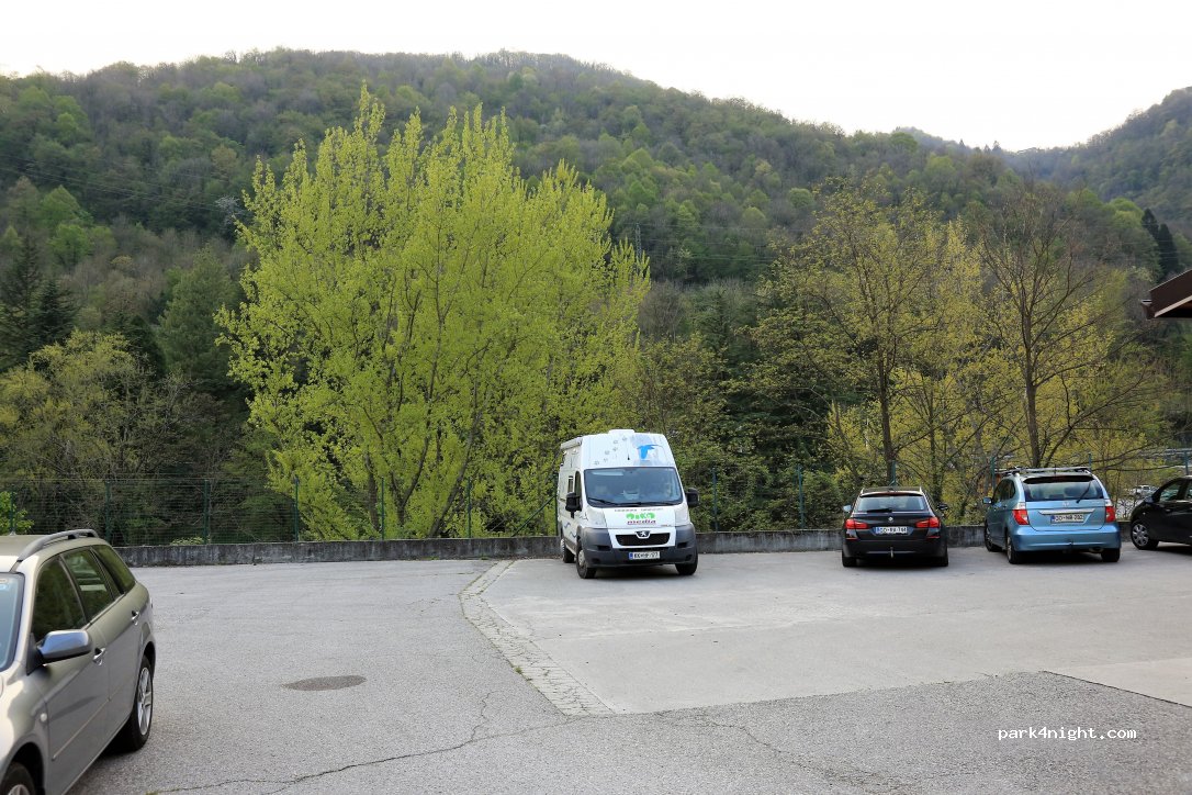 (5213) Kanal ob Soči - 13a Gradnikova ulica — foto