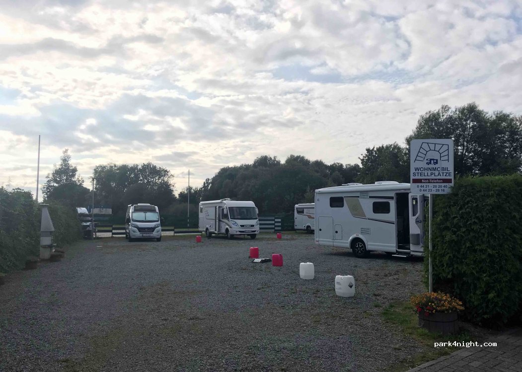 Reisemobilstellplatz Wilhelmshaven — foto 2