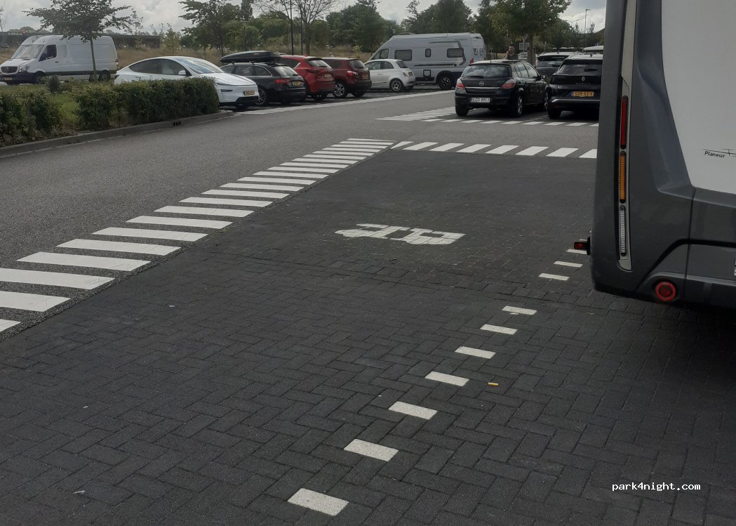 (4301 XG) Zierikzee - 8 Haringvlietplein — foto 4