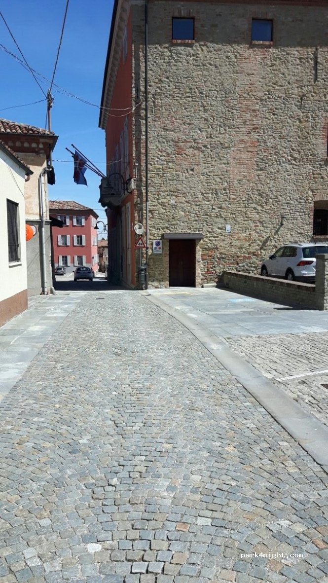 (12055) Diano d'Alba - 15A Via Umberto I — foto