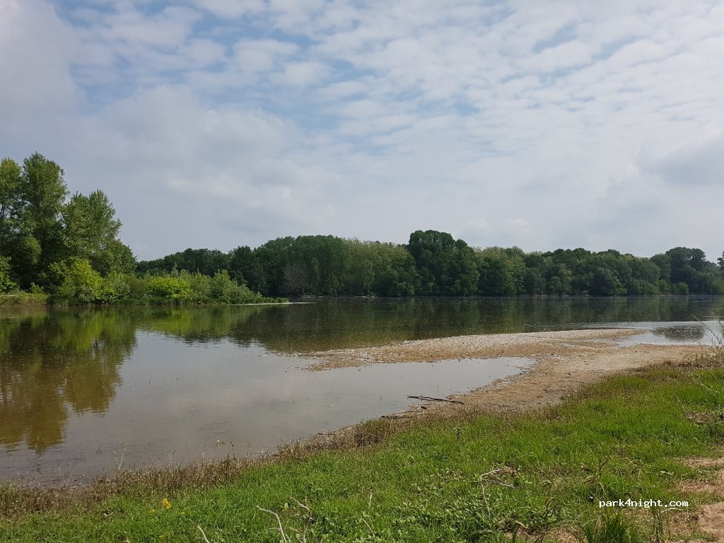 (37270) Montlouis-sur-Loire - D751 — foto 3