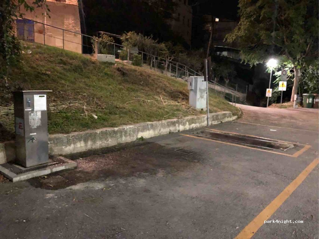 Area sosta camper Macerata — foto 3