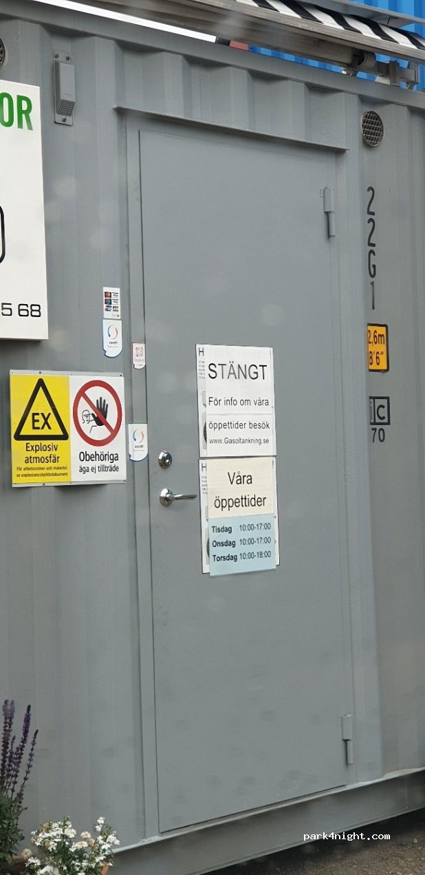 (444 31) Stenungsund - 5-3 Verkstadsvägen — foto
