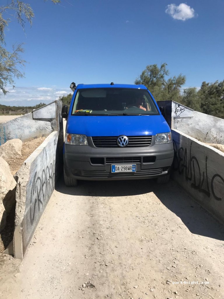 (13129) Arles - Unnamed Road — foto