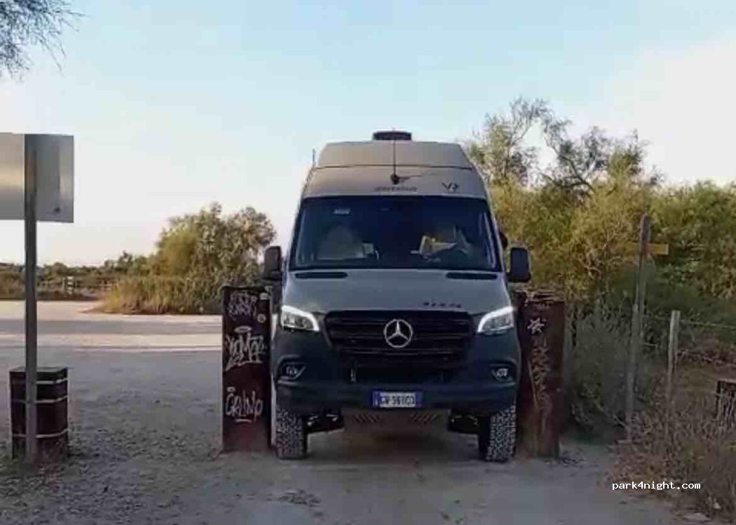 (13129) Arles - Unnamed Road — foto 3
