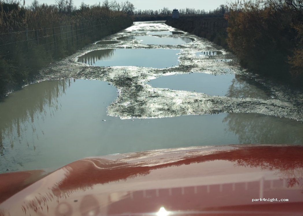 (13129) Arles - Unnamed Road — foto 4