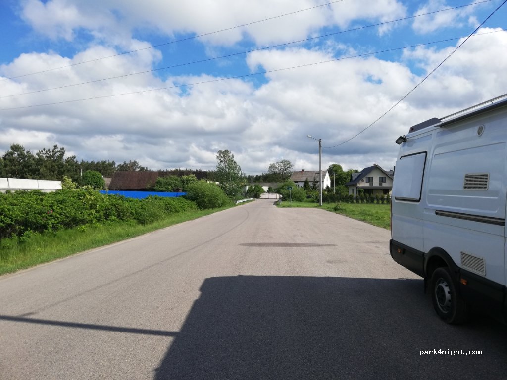 (07-230) Niegów - 30 Handlowa — foto 2