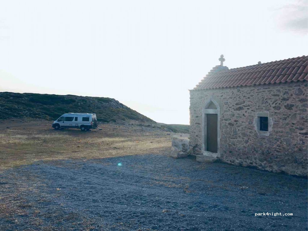 (723 00)  - Eparchiaki Odos Monis Toplous - Vai — foto