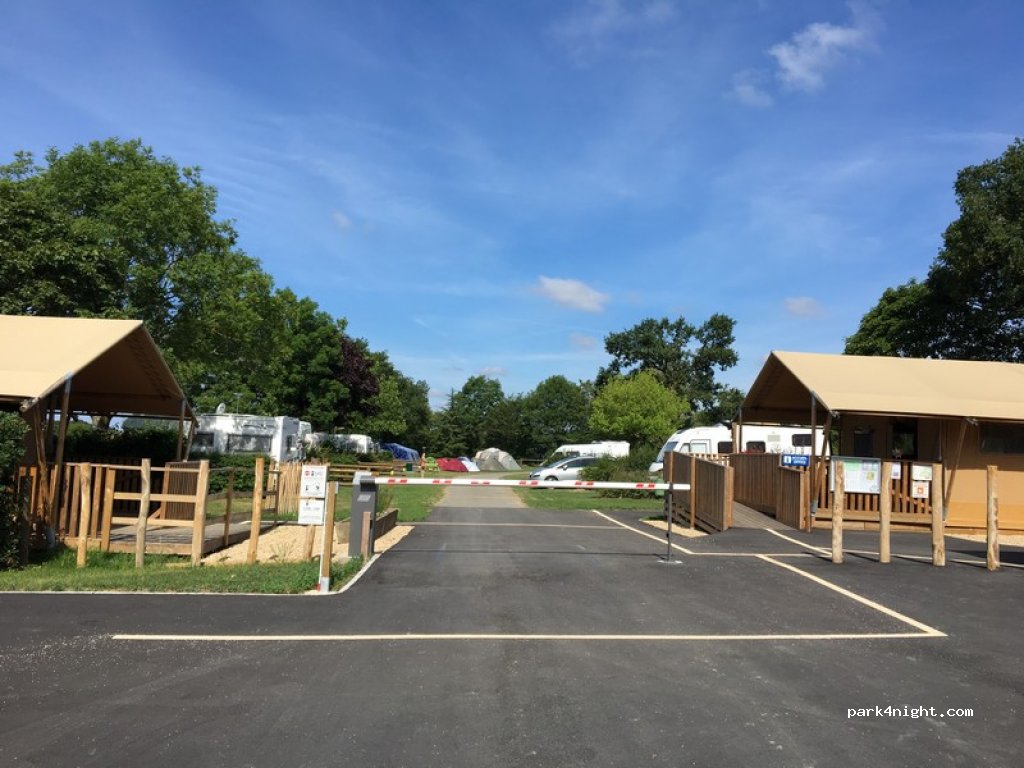 Camping - Glamping Sainte Suzanne — foto