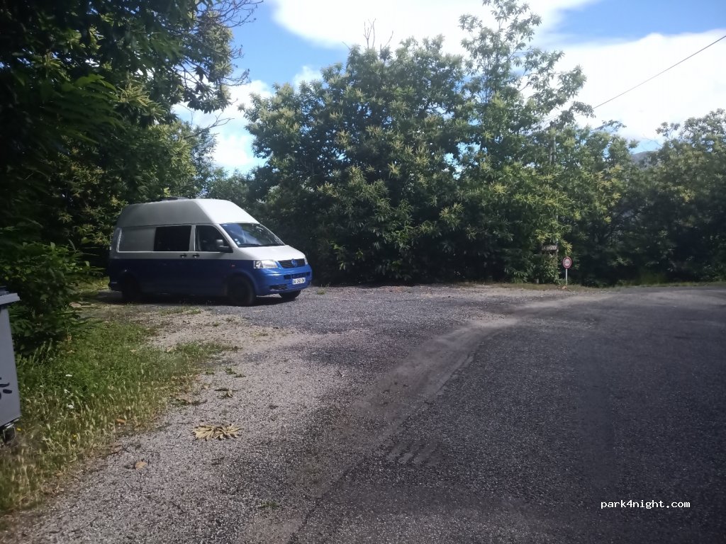 (30570) Notre-Dame-de-la-Rouvière - D152 — foto 3
