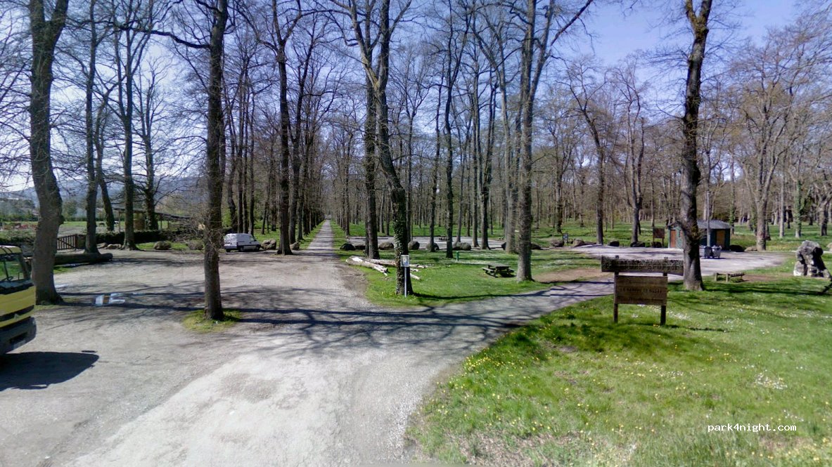 (65250) La Barthe-de-Neste - 3-5 Route des Fours — foto