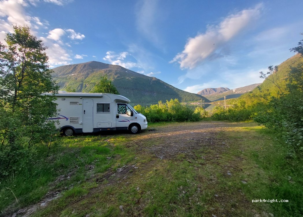 (9100)  - Sandneshamnvegen — foto 4